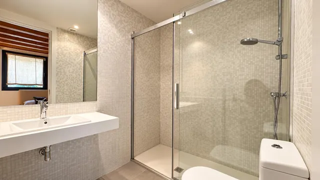 Vivienda con terraza y vistas al mar en canales — 18