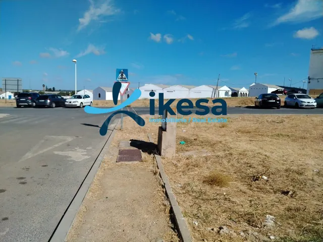 Venta de 15 Suelos Urbanos Residenciales en Avenida Cartaya  - foto 3