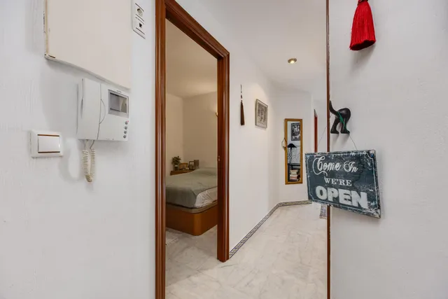 Apartamento de 2 dormitorios con terraza y piscina en Atalayas, Torrevieja — 19