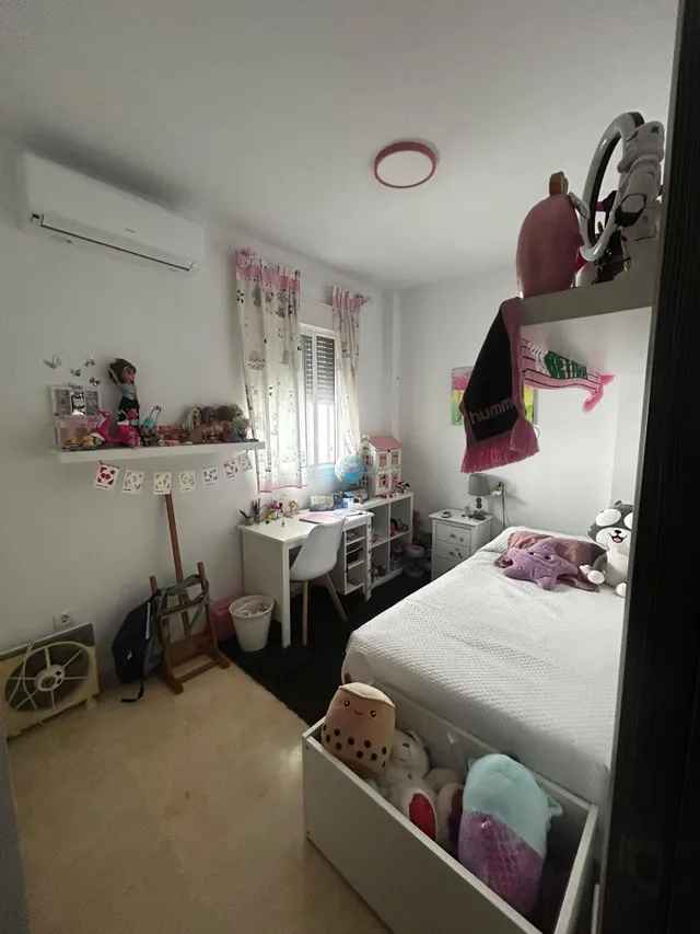 Pareado 4 habitaciones 101m² en venta - Andalucia — 28