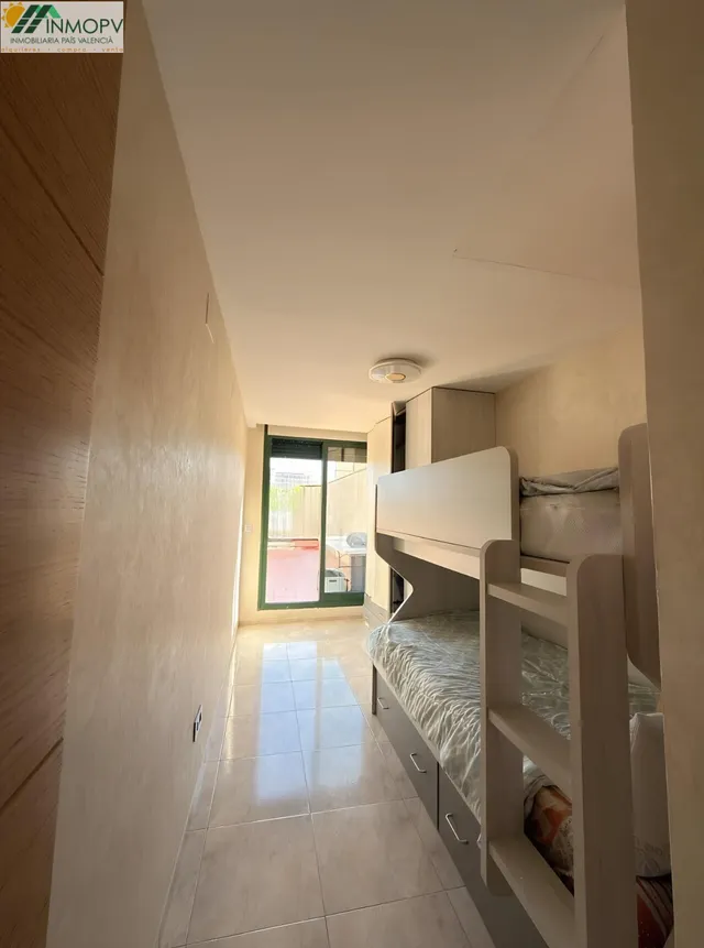 Piso de 3 habitaciones con amplia terraza, parking y ascensor en Vinaròs ! — 4