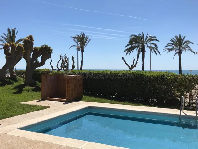 Primera línea 6º planta reformado, con dos terrazas, piscina - foto 3