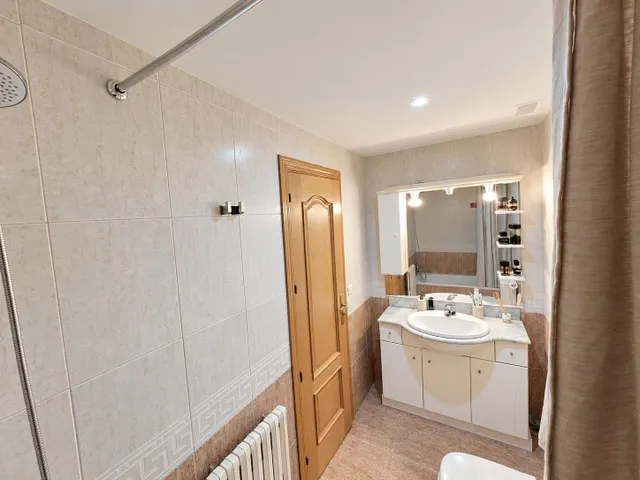 ¡piso reformado en actur, totalmente exterior y con espectacular terraza! — 34