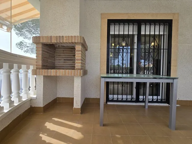 Fantástica villa independiente en Pinar de Campoverde — 38