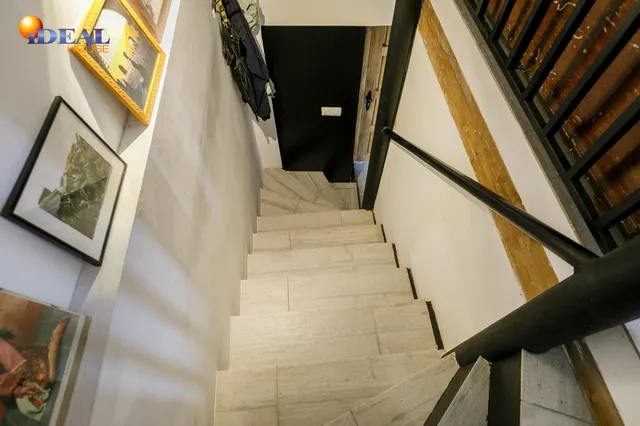 Casa unifamiliar reformada. — 19