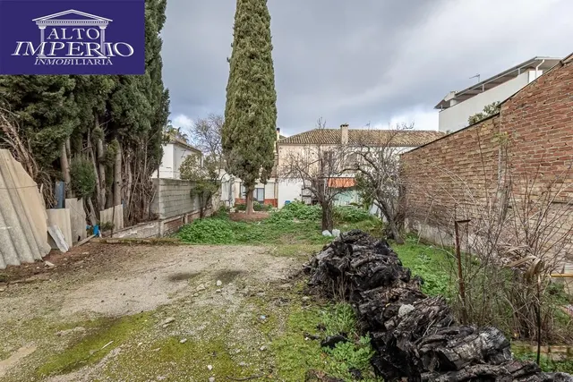 Casa con Parcela a Reformar en Granada — 13