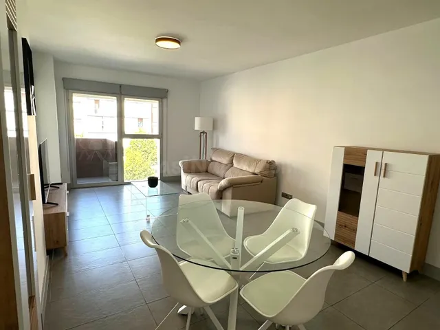ALQUILER DE PISO EN RESIDENCIAL CON PISCINA Y GARAJE - CAMPU - foto 4