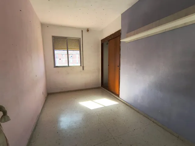 Piso en zona Pinilla con cuatro habitaciones, dos baños y  garaje — 18