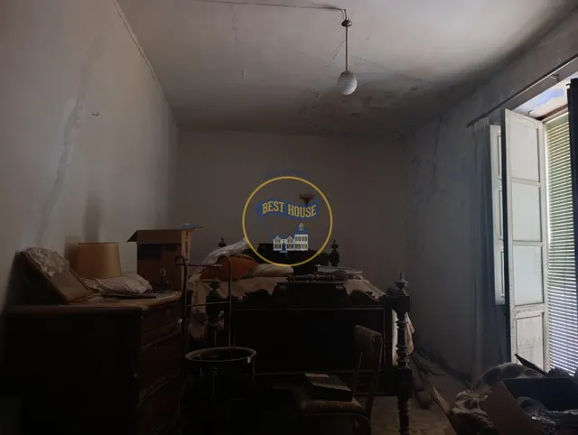 Oportunidad amplia casa de pueblo en Montesa para reformar a tu gusto — 46