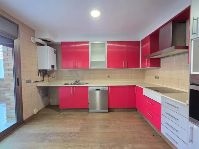 CASA CON JARDIN DE 4 habitaciones EN BARENYS — 8