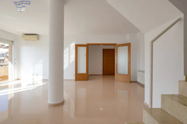 DUPLEX CON VISTA AL MAR — 17