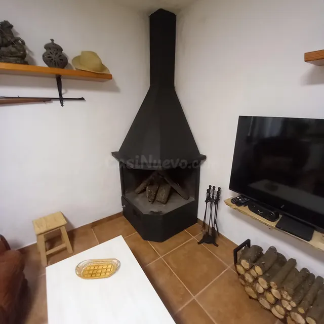 Finca rústica con casa de campo reformada, olivos, algarrobos y caravana, cerca de Tortosa — 18