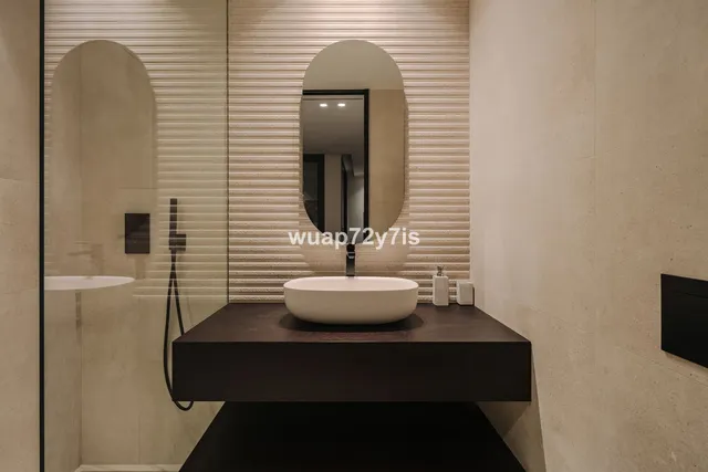 Chalet 4 habitaciones 1394m² en venta - Costa del Sol — 28