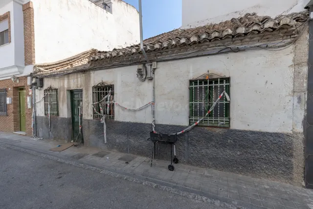SE VENDE CASA SOLAR EN CALLE GUADALAJARA, EN EL ZAIDÍN. - foto 3
