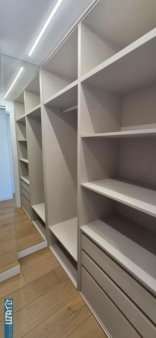 Piso Nuevo a Estrenar con Excelentes Características y Piscina Comunitaria — 32