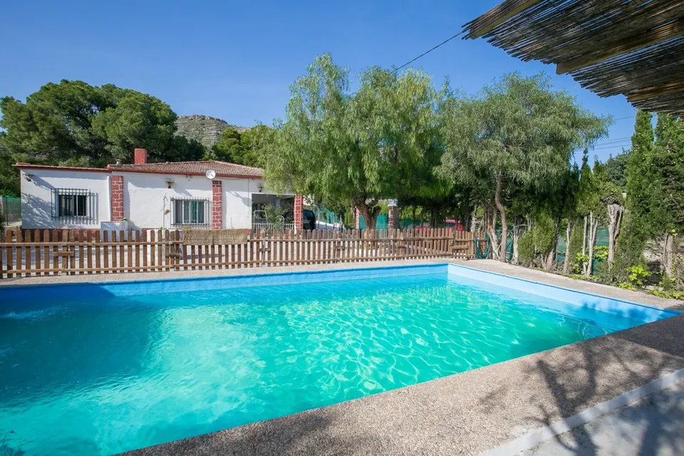 COUNTRY HOUSE FOR RENT IN ASPE – ALCANÁ AREA, LONG TERM RENTAL