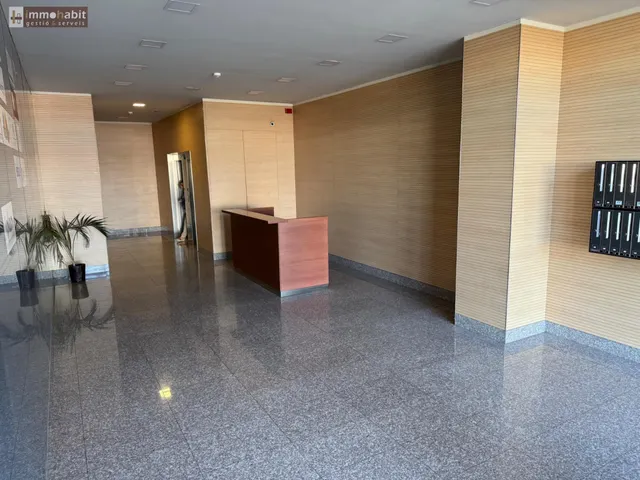 Oficina acabada en alquiler en Neoparc 1 Lleida — 29
