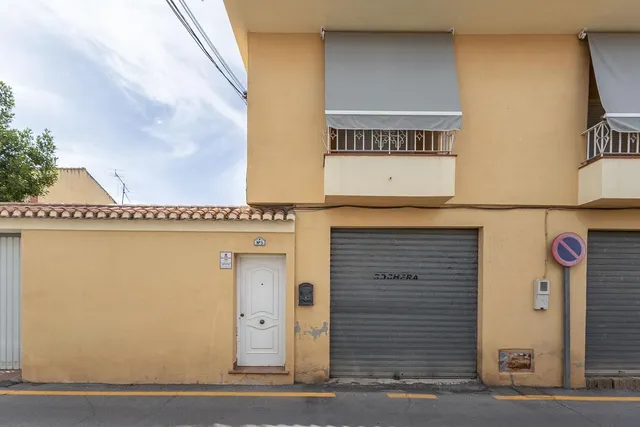 CHALET ADOSADO EN OGIJARES ( GRANADA) — 47