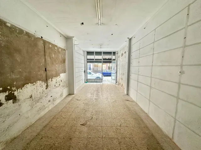 Local comercial en Floranes — 3