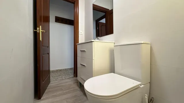 ¡Una casa con jardín, terraza y un sinfín de posibilidades en el corazón de Borja! — 30