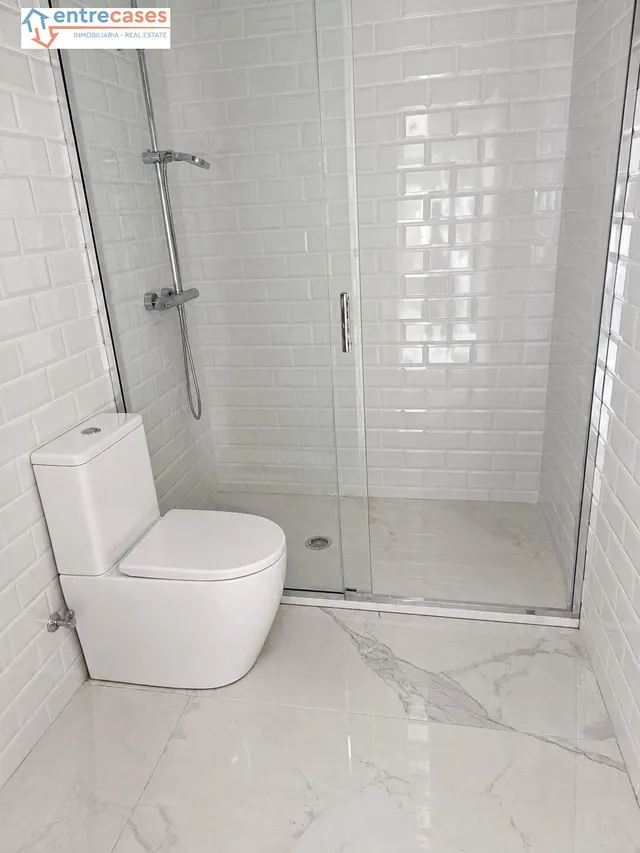 Casa Tipo Dúplex 4 habitaciones 328m² en venta - 3 de Abril — 21
