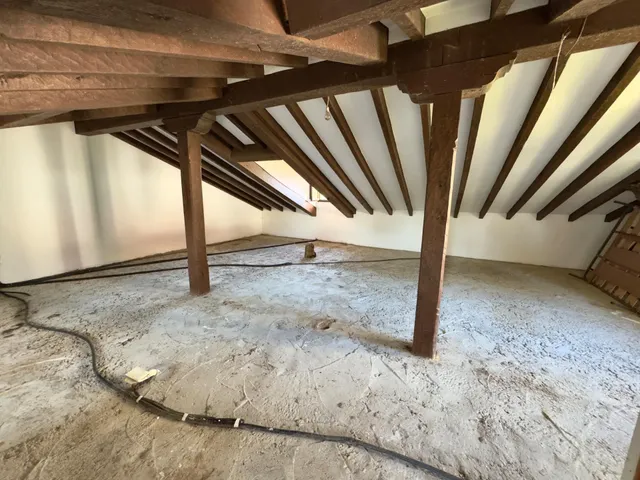 CASA CON JARDIN EN LIANDRES — 27