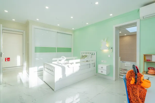 Chalet 7 habitaciones 420m² en venta - Altos de Estepona — 27
