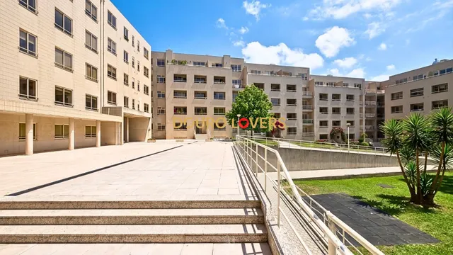 Apartamento 2 habitaciones 131m² en alquiler - Valadares