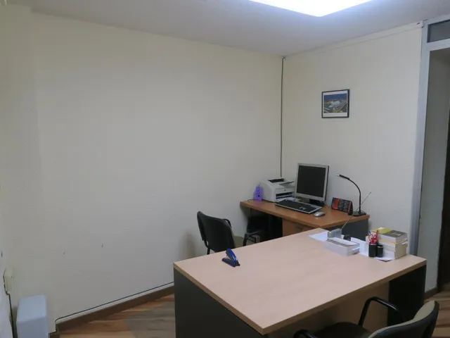 Alquiler de DESPACHO en zona Extramuros, calle Juan Llorens (coworking) — 6