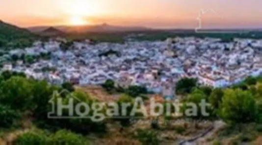 Amplitud y luz mediterránea en este piso totalmente reformado con terraza en Oliva — 41