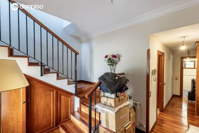 Chalet Exclusivo en Camino Bajo de Huétor — 28
