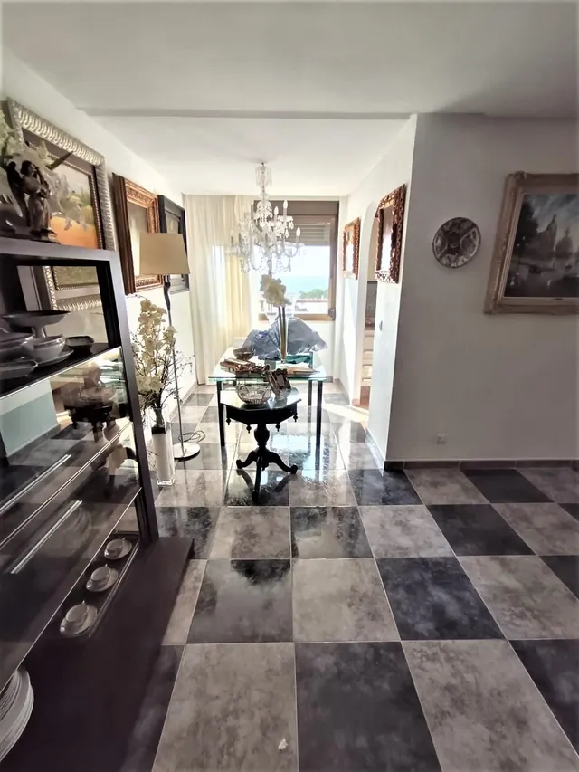 Exclusiva Vivienda Frontal al Mar en La Nogalera – Reformada - foto 3