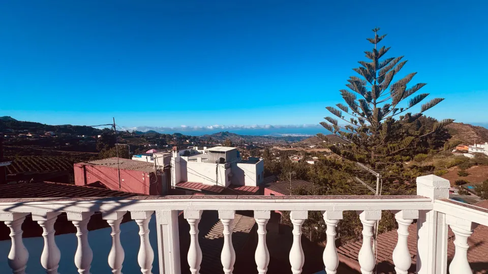 Encantadora Vivienda con Terraza y Vistas Espectaculares