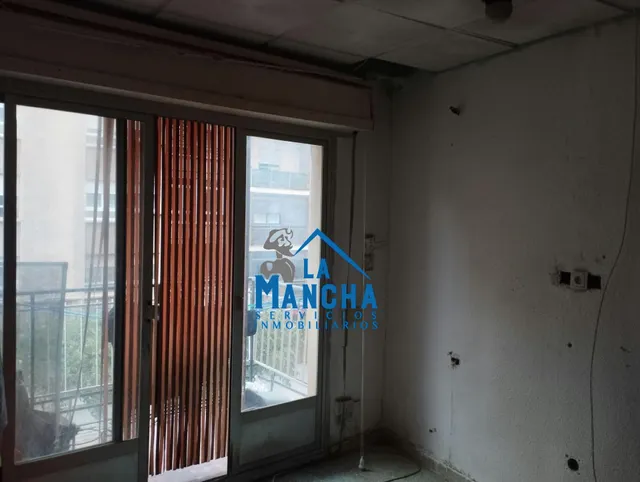 *140.00€* inmobiliaria la mancha vende piso en zona franciscanos de Albacete — 13