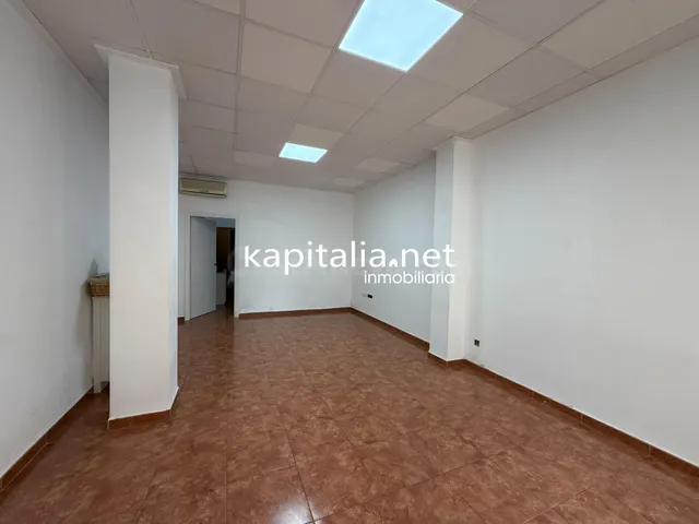 LOCAL EN EXCLUSIVA EN KAPITALIA EN PLENO CENTRO DE ONTINYENT - foto 3