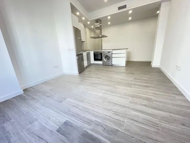 Fantastico apartamento  totalmente reformado a estrenar en centro histórico  de Málaga — 5