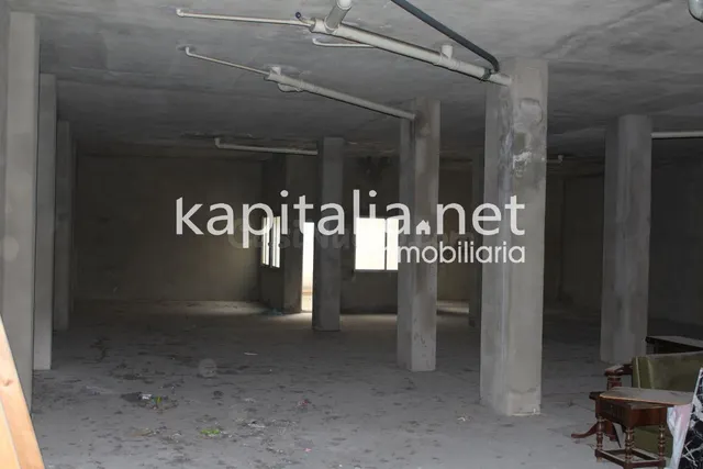 Local comercial en alquiler cerca de universidad — 4