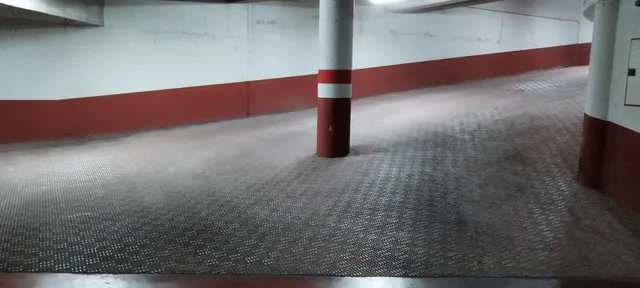 PISO SEMINUEVO EN ZONA TOSCAR CON GARAJE — 43