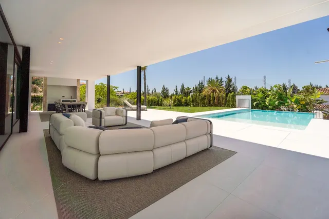 Chalet 5 habitaciones 454m² en venta - Marbella - foto 4