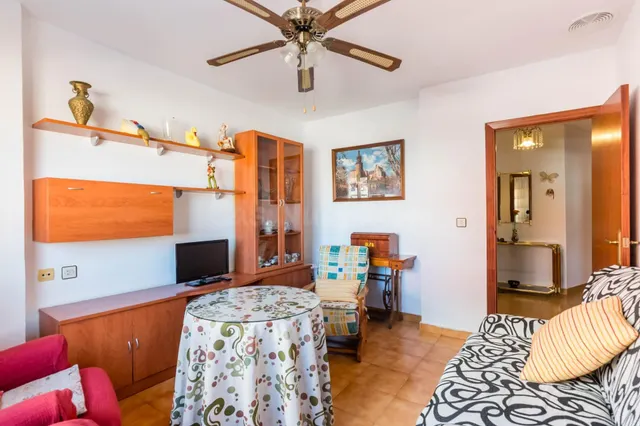 Amplio Piso en Aljucer, Murcia - Espacio y Comodidad - foto 4