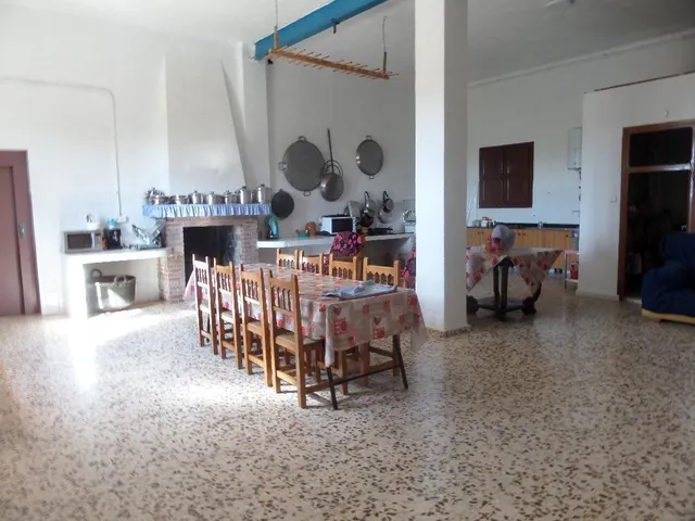 Fantástico restaurante de 370 m2, vivienda  2 plantas de 400m2 y terreno rústico de 6.912m2 LA GUIA — 23