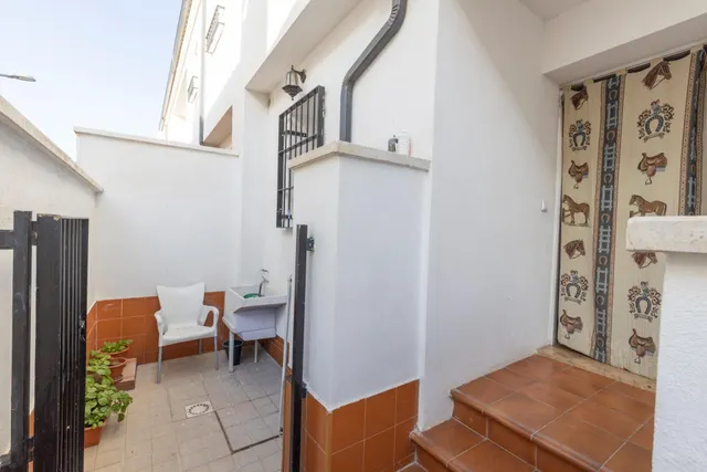 CASA EN VENTA EN GUADIX – ZONA MERCADONA — 23