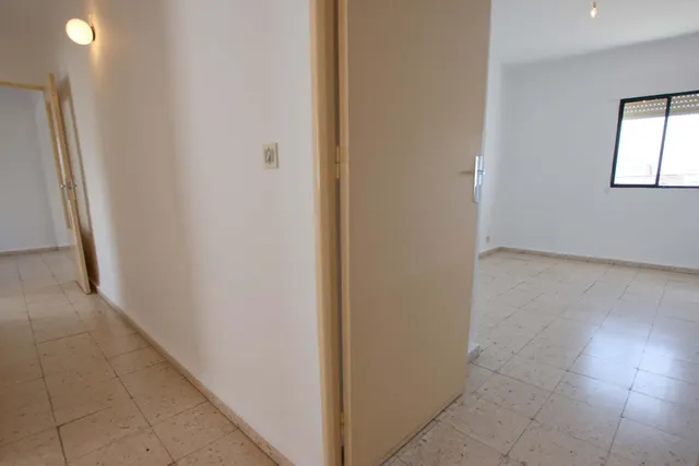 Casa con cochera en Valdelacalzada — 24