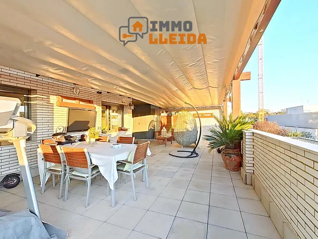 EXCLUSIVO Piso Parc de lAigua con gran terraza, parking y trastero — 20