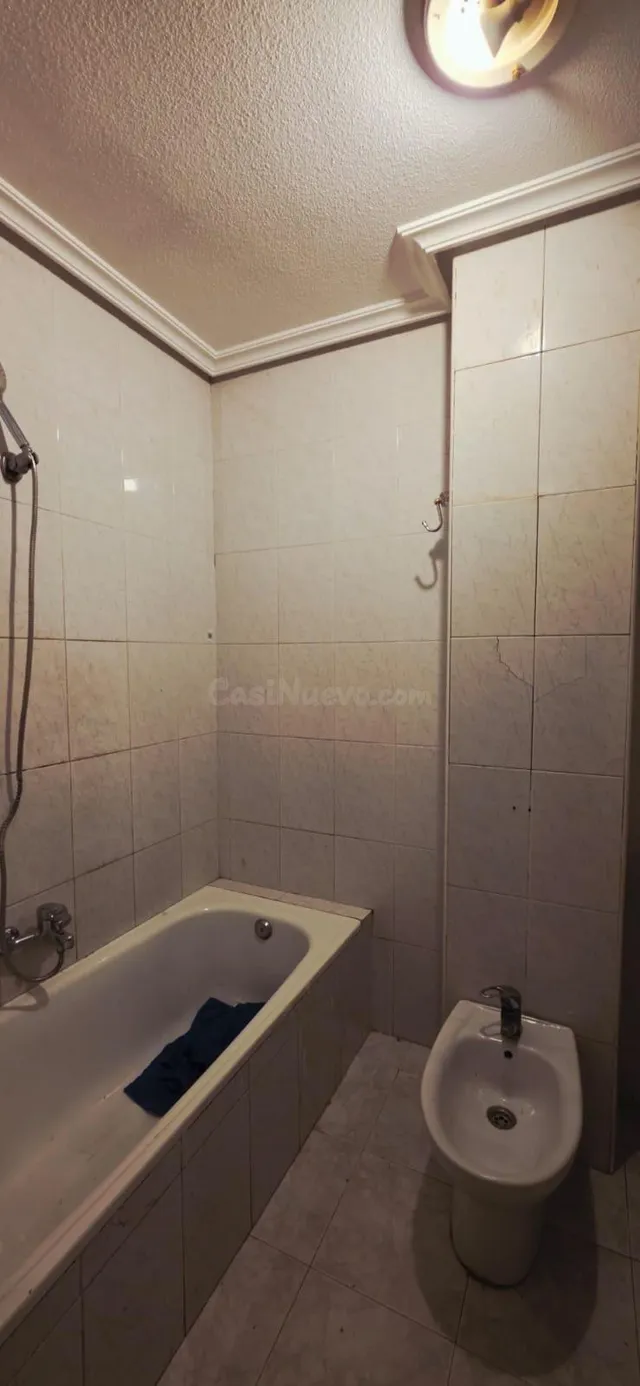 Piso en planta baja a reformar con patio, cochera y trastero - foto 3