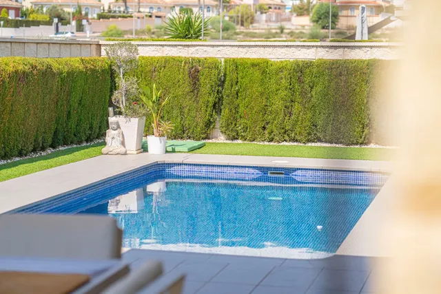 Villa 3 habitaciones 136m² en venta - Centro de la Ciudad Quesada — 46