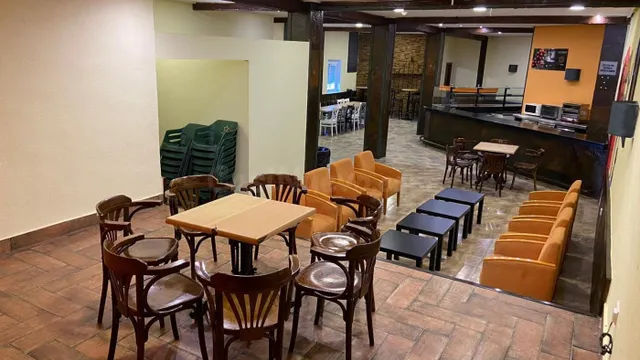 ALQUILER DE BAJO COMERCIAL en Cobatillas - foto 4