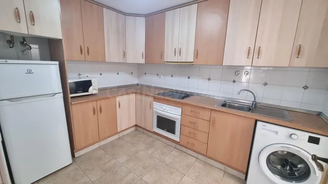 BUNGALOW EN PLANTA BAJA CON PISCINA COMUNITARIA - ZONA ALTOS DE LA BAHÍA, TORREVIEJA — 2