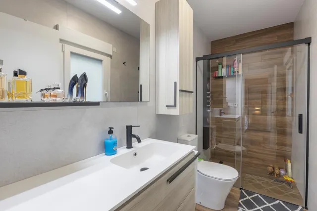 Exclusividad, diseño y eficiencia en  Armilla — 49