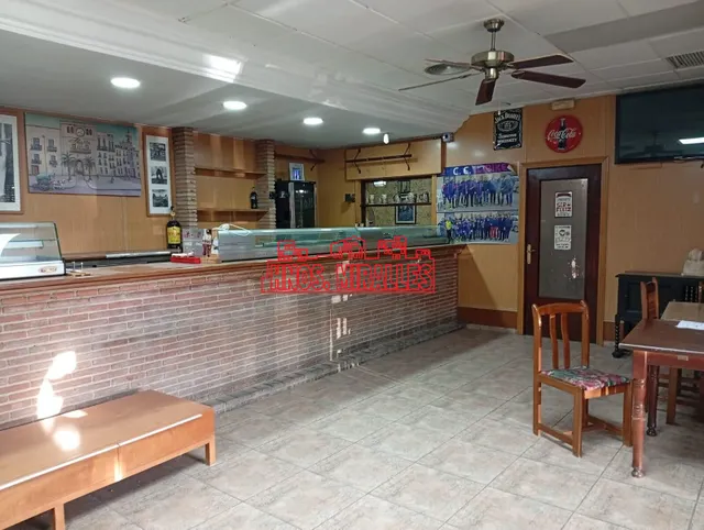 SE VENDE COMPLEJO EN ELCHE — 30